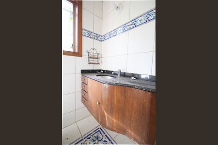 Casa à venda com 140m², 2 quartos e 2 vagas Casa à venda com 140m², 2 quartos e 2 vagasBanheiro Social