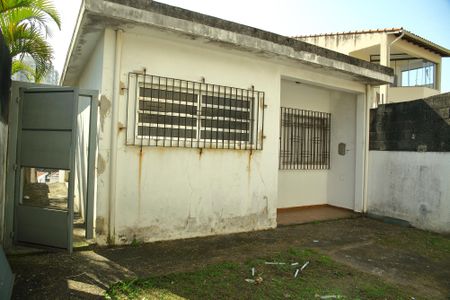 Casa à venda com 65m², 2 quartos e 2 vagasFachada ( vista interna)
