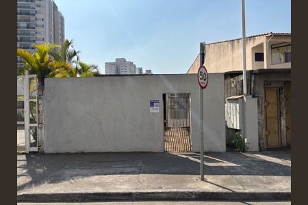 Casa à venda com 65m², 2 quartos e 2 vagasFachada