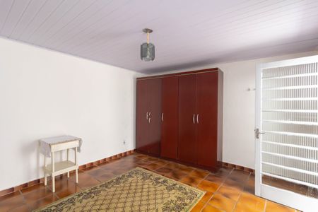 Casa à venda com 180m², 2 quartos e 1 vaga Casa à venda com 180m², 2 quartos e 1 vagaSala/Quarto Casa 1