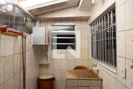 Casa à venda com 180m², 2 quartos e 1 vaga Casa à venda com 180m², 2 quartos e 1 vagaÁrea de Serviço Casa 2