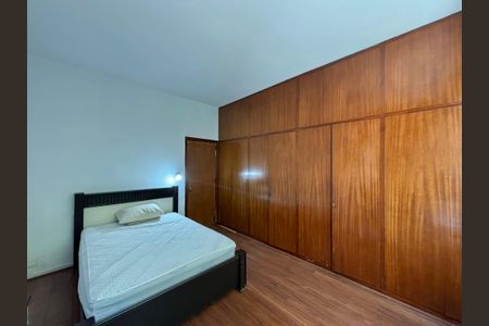 Apartamento à venda com 380m², 4 quartos e 1 vagaQuarto 2