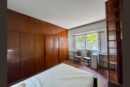 Apartamento à venda com 380m², 4 quartos e 1 vagaQuarto 2