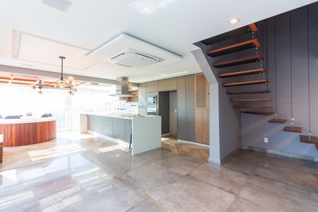 Apartamento à venda com 135m², 2 quartos e 2 vagasSala