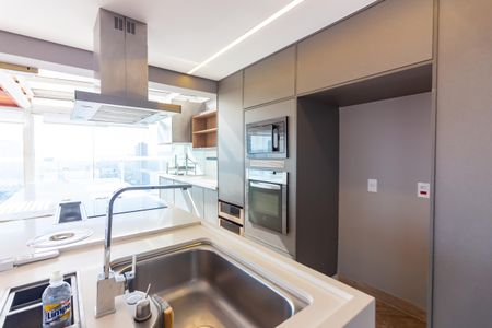 Apartamento à venda com 135m², 2 quartos e 2 vagasCozinha