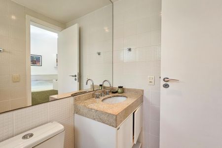 Apartamento para alugar com 158m², 3 quartos e 2 vagasbanheiro da suíte 1