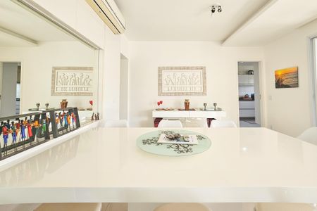 Apartamento para alugar com 158m², 3 quartos e 2 vagasSala