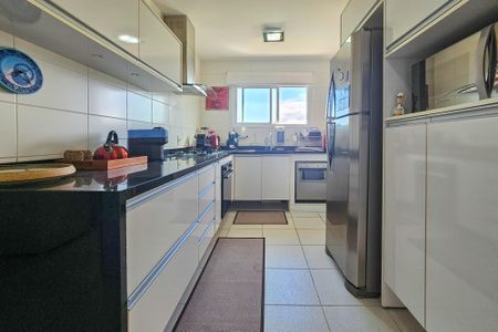 Apartamento para alugar com 158m², 3 quartos e 2 vagascozinha