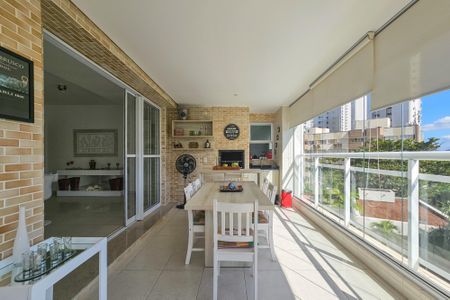 Apartamento para alugar com 158m², 3 quartos e 2 vagasvaranda
