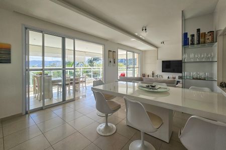 Apartamento para alugar com 158m², 3 quartos e 2 vagasSala