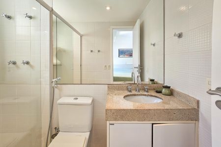 Apartamento para alugar com 158m², 3 quartos e 2 vagasbanheiro da suíte 1