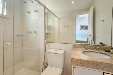 Apartamento para alugar com 158m², 3 quartos e 2 vagasbanheiro da suíte 1