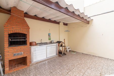 Casa à venda com 86m², 2 quartos e 2 vagasChurrasqueira