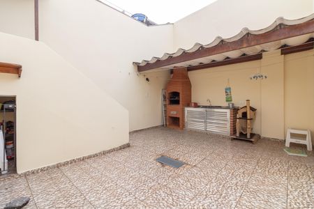 Casa à venda com 86m², 2 quartos e 2 vagasChurrasqueira