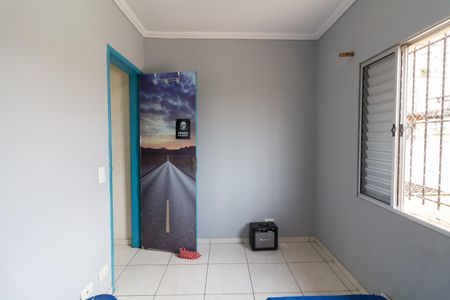 Casa à venda com 86m², 2 quartos e 2 vagasQuarto 2