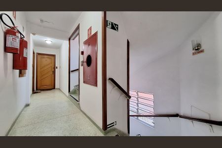 Apartamento à venda com 67m², 2 quartos e sem vagaÁrea comum