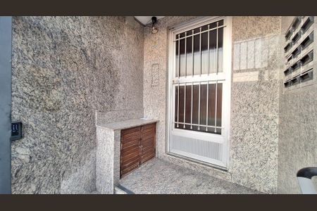 Apartamento à venda com 67m², 2 quartos e sem vagaÁrea comum