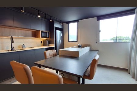 Apartamento para alugar com 200m², 1 quarto e 1 vaga Apartamento para alugar com 200m², 1 quarto e 1 vagaSala de Jantar