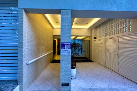 Apartamento para alugar com 145m², 3 quartos e 2 vagas Apartamento para alugar com 145m², 3 quartos e 2 vagasPlaquinha