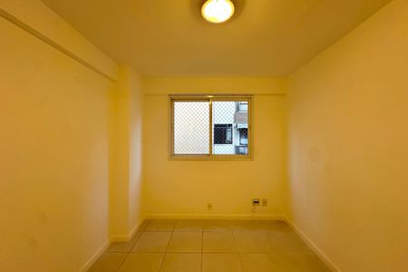 Apartamento para alugar com 145m², 3 quartos e 2 vagas Apartamento para alugar com 145m², 3 quartos e 2 vagasQuarto