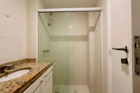 Apartamento para alugar com 145m², 3 quartos e 2 vagas Apartamento para alugar com 145m², 3 quartos e 2 vagasBanheiro