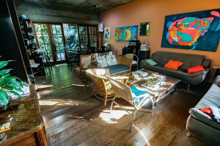 Casa à venda com 239m², 3 quartos e 4 vagas Casa à venda com 239m², 3 quartos e 4 vagasSala 1