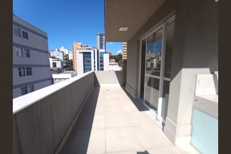 Apartamento à venda com 120m², 2 quartos e 2 vagasCobertura