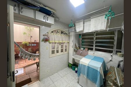 Casa à venda com 200m², 3 quartos e 2 vagas Casa à venda com 200m², 3 quartos e 2 vagasFoto 15