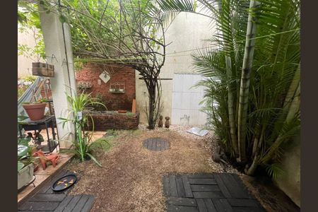 Casa à venda com 200m², 3 quartos e 2 vagas Casa à venda com 200m², 3 quartos e 2 vagasFoto 22