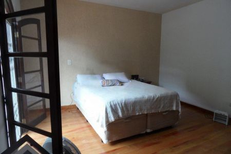 Casa à venda com 200m², 3 quartos e 2 vagas