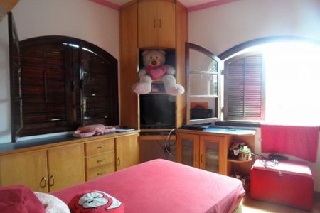 Casa à venda com 200m², 3 quartos e 2 vagas