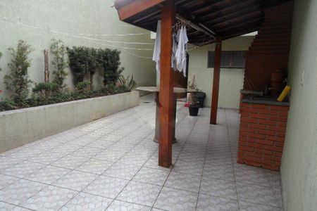 Casa à venda com 200m², 3 quartos e 2 vagas
