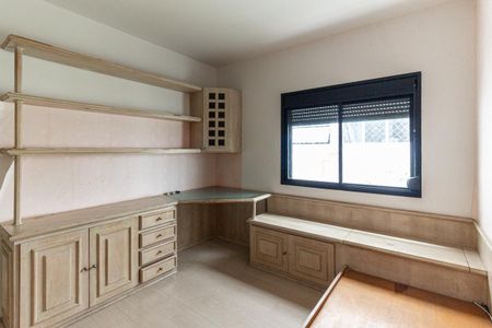 Apartamento à venda com 200m², 3 quartos e 3 vagasSuíte 2