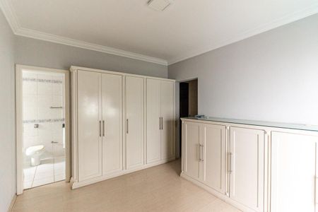 Apartamento à venda com 200m², 3 quartos e 3 vagasSuíte 1