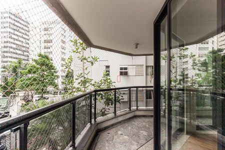 Apartamento à venda com 200m², 3 quartos e 3 vagasVaranda da Sala