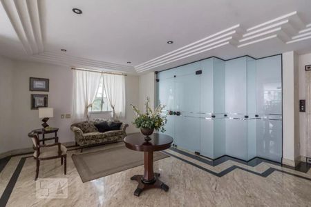Apartamento à venda com 200m², 3 quartos e 3 vagasHall de Entrada