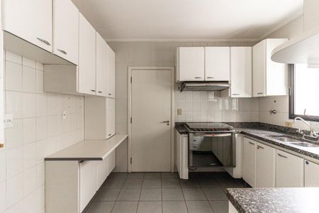 Apartamento à venda com 200m², 3 quartos e 3 vagasCozinha