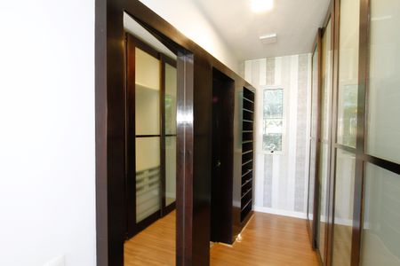 Casa à venda com 540m², 5 quartos e 6 vagasCloset do quarto 4