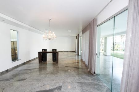 Sala de casa à venda com 5 quartos, 540m² em São Bento, Belo Horizonte