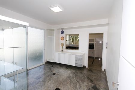 Casa à venda com 540m², 5 quartos e 6 vagasCopa