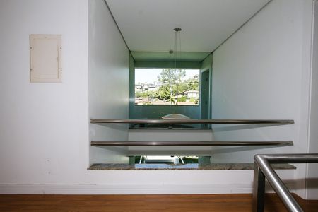 Casa à venda com 540m², 5 quartos e 6 vagasCorredor