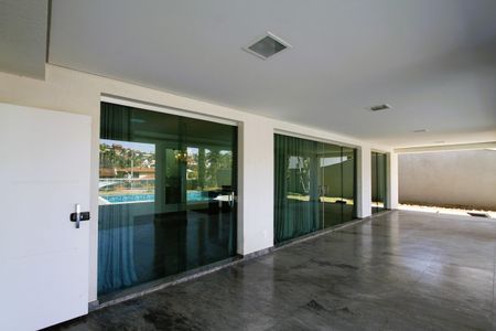 Casa à venda com 540m², 5 quartos e 6 vagasÁrea externa