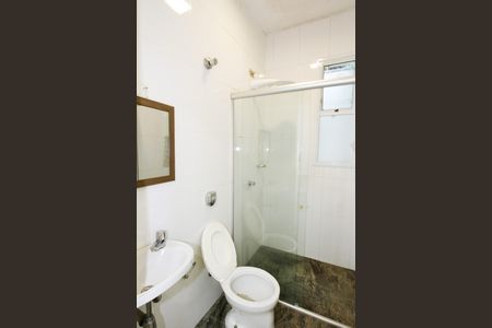 Casa à venda com 540m², 5 quartos e 6 vagasBanheiro de serviço