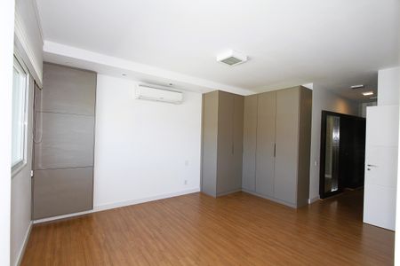 Casa à venda com 540m², 5 quartos e 6 vagasQuarto 4