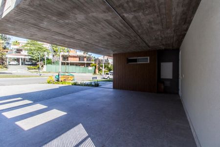 Casa à venda com 813m², 5 quartos e 3 vagasGaragem