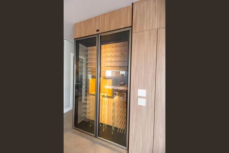 Casa à venda com 813m², 5 quartos e 3 vagasAdega