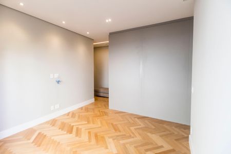 Casa à venda com 813m², 5 quartos e 3 vagasSuíte 3