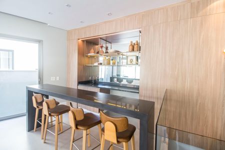 Casa à venda com 813m², 5 quartos e 3 vagasDetalhe Sala