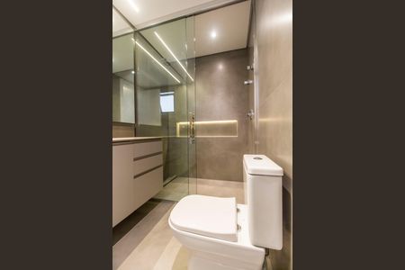 Casa à venda com 813m², 5 quartos e 3 vagasBanheiro da Suíte 2