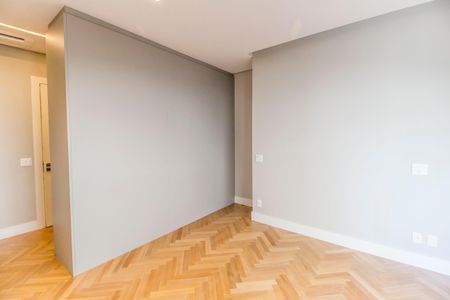 Casa à venda com 813m², 5 quartos e 3 vagasSuíte 3